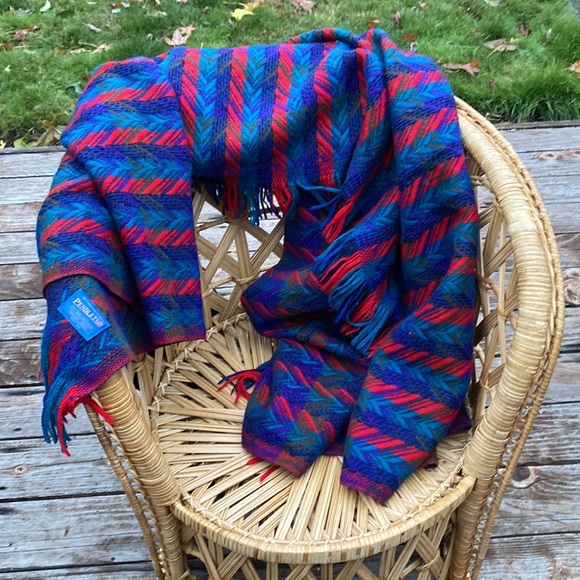 Vintage Pendleton Afghan Blanket - Picture 5 of 6